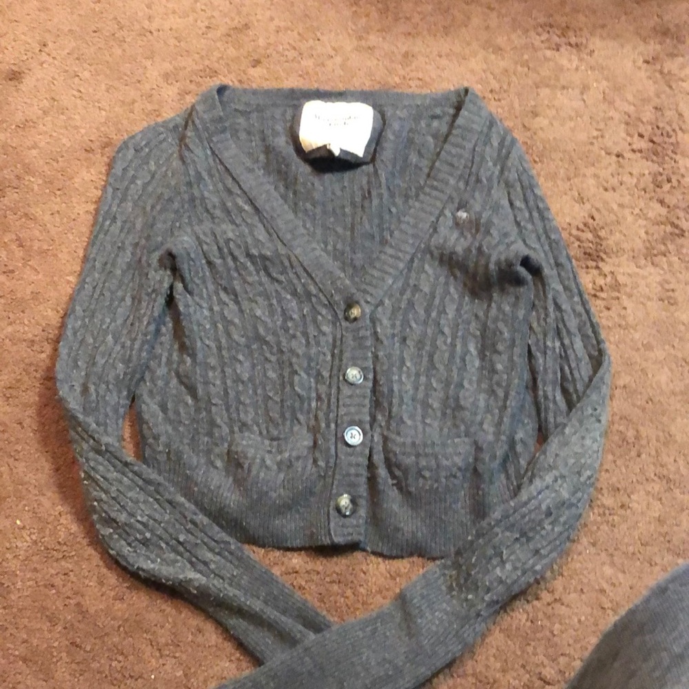 Womens cardigan. Size M. Abercrombie and fitch